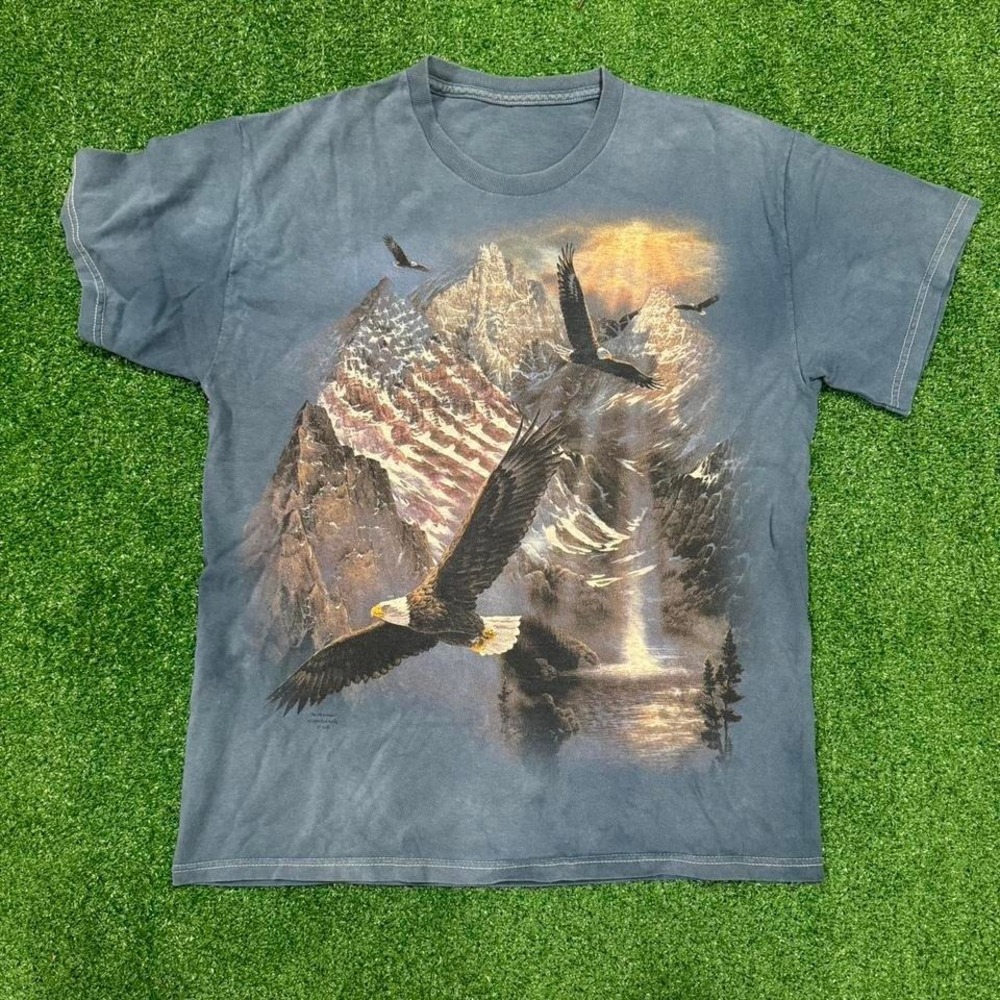 Vintage Y2K the mountain bald eagle nature tee shirt